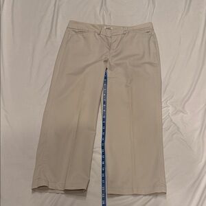 Women’s Dockers Women's Tan Capris size 10